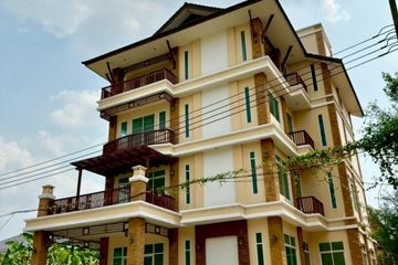 7 Bedroom Office for sale in Saen Saep, Bangkok