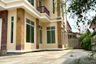 7 Bedroom Office for sale in Saen Saep, Bangkok