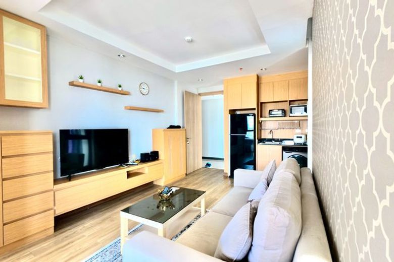 1 Bedroom Condo For Rent