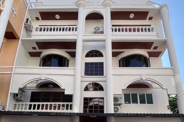 4 Bedroom House for rent in Khlong Tan Nuea, Bangkok