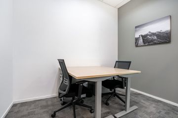 Office for rent in Maha Phruettharam, Bangkok near MRT Hua Lamphong