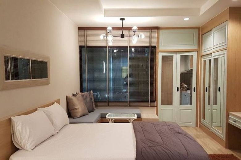 1 Bedroom Condo For Rent