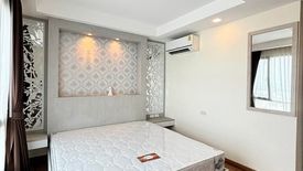 2 Bedroom Condo for rent in Thru Thonglor, Bang Kapi, Bangkok near MRT Phetchaburi