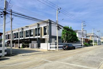 3 Bedroom Townhouse for sale in Ban Chang, Pathum Thani