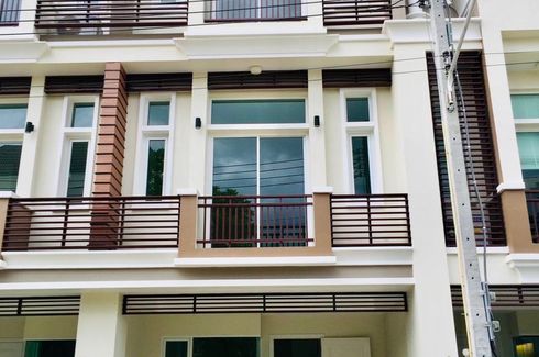 3 Bedroom Townhouse for rent in Premium Place Ekamai - Rarm Intra 2, Nuan Chan, Bangkok