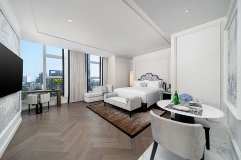 1 Bedroom Serviced Apartment for rent in Khlong Tan Nuea, Bangkok