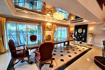 8 Bedroom House for sale in Khlong Toei, Bangkok near BTS Nana