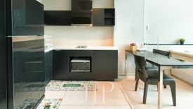 1 Bedroom Condo for rent in Rhythm Sukhumvit 44/1, Phra Khanong, Bangkok near BTS Phra Khanong