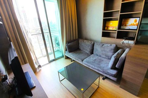 2 Bedroom Condo for rent in Sky Walk Condominium, Phra Khanong Nuea, Bangkok near BTS Phra Khanong