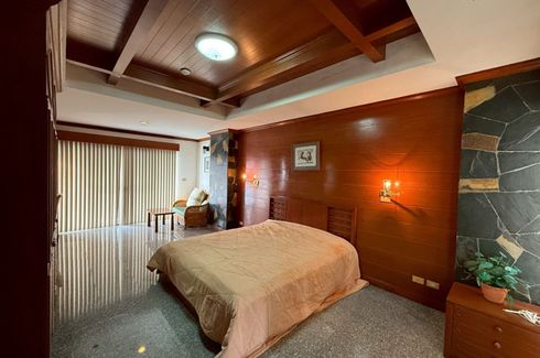 3 Bedroom Condo for sale in Beach Villa Viphavadi, Na Jomtien, Chonburi