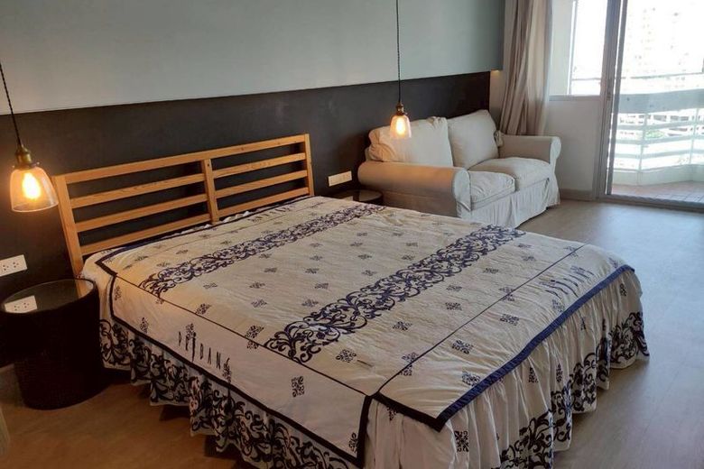 1 Bedroom Condo For Rent