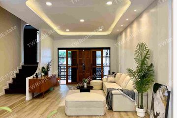 6 Bedroom House for rent in Khlong Tan Nuea, Bangkok