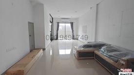 4 Bedroom Townhouse for rent in Tha Raeng, Bangkok