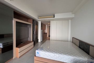 1 Bedroom Condo for sale in Zire Wongamat, Na Kluea, Chonburi