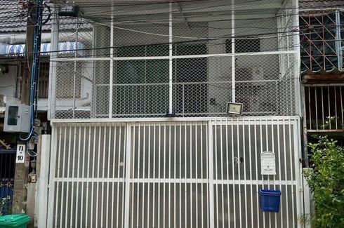 2 Bedroom Townhouse for rent in Bang Chak, Bangkok near BTS Bang Chak
