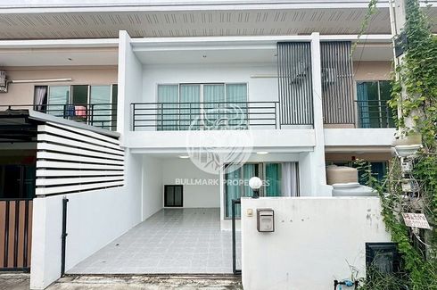 3 Bedroom House for rent in Na Kluea, Chonburi