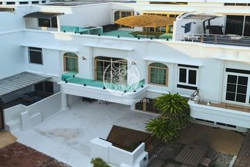 3 Bedroom House for rent in Na Kluea, Chonburi