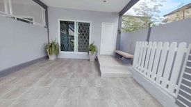 2 Bedroom Townhouse for sale in Nong Prue, Chonburi