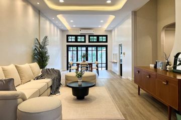 6 Bedroom Townhouse for rent in Phra Khanong Nuea, Bangkok near BTS Phra Khanong