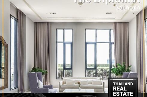 1 Bedroom Condo for rent in The Diplomat Sathorn, Silom, Bangkok near BTS Surasak