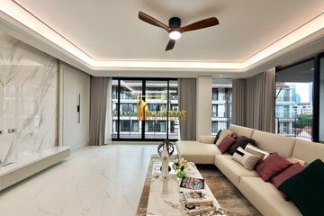 4 Bedroom Apartment for rent in Raveevan Suites, Khlong Tan Nuea, Bangkok near MRT Sukhumvit