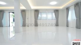 5 Bedroom House for sale in Dokmai, Bangkok