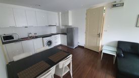 1 Bedroom Condo for rent in D 65, Phra Khanong Nuea, Bangkok near BTS Phra Khanong