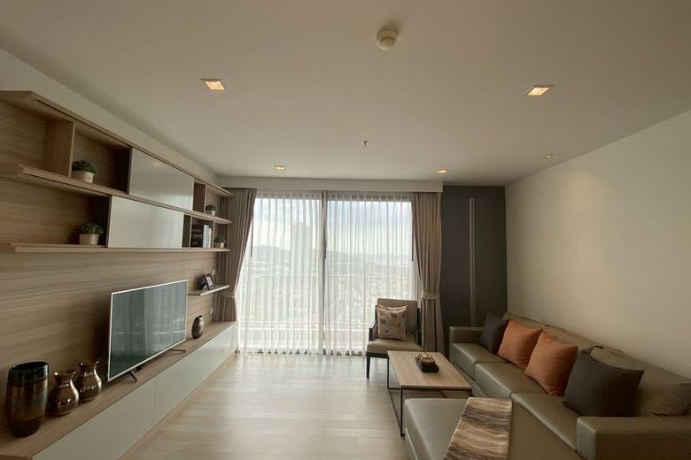 2 Bedroom Condo For Rent