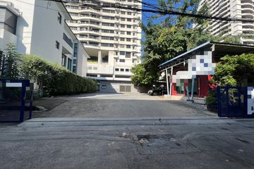 Commercial for rent in Khlong Tan Nuea, Bangkok near BTS Phrom Phong