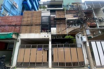 5 Bedroom Commercial for Sale or Rent in Silom, Bangkok near BTS Chong Nonsi