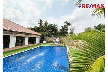 3 Bedroom House for sale in 