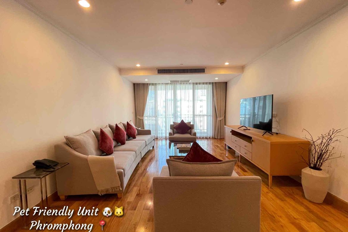 Modern Renovated & Pet Friendly Residence , Next to EM District