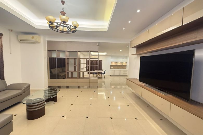 4 Bedroom House For Rent