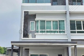 3 Bedroom Townhouse for rent in Tha Raeng, Bangkok