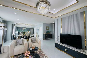 4 Bedroom House for sale in Na Kluea, Chonburi