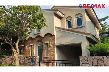 2 Bedroom House for sale in Silk Road Place, Huai Yai, Chonburi