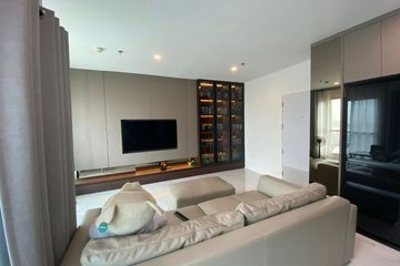 1 Bedroom Condo for sale in Bang Phong Pang, Bangkok