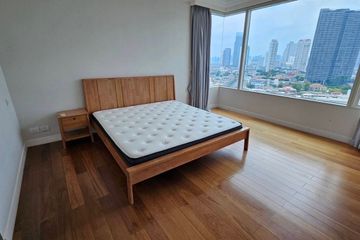 2 Bedroom Condo for rent in Watermark Chaophraya River, Bang Lamphu Lang, Bangkok