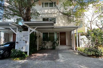 3 Bedroom House for rent in Khlong Tan Nuea, Bangkok