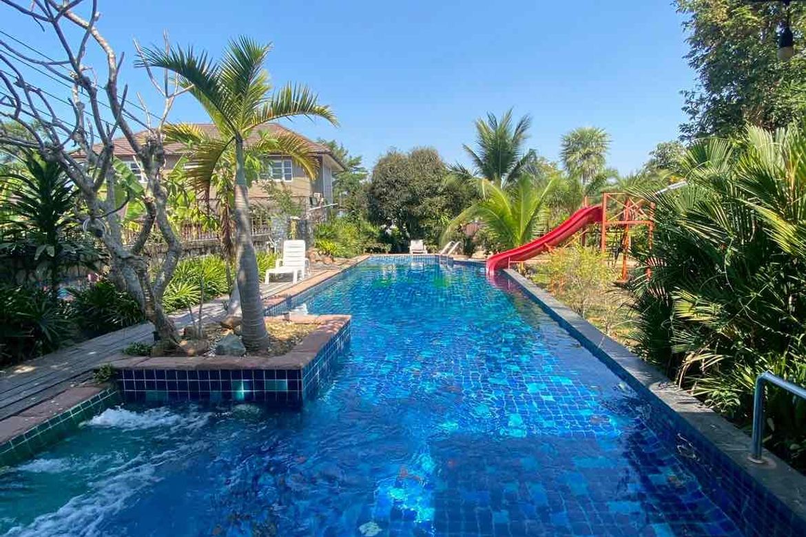 Spacious Pool Villa For Rent