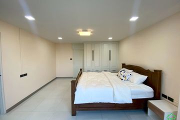 1 Bedroom Condo for sale in Hillside 4 Condominium, Chang Phueak, Chiang Mai