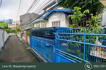 3 Bedroom House for sale in Phra Khanong Nuea, Bangkok near BTS Ekkamai