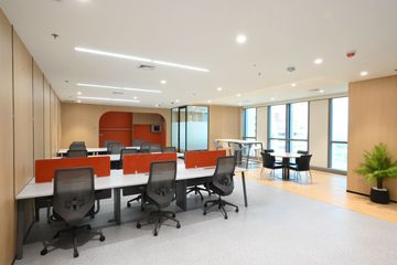 Office for rent in Huai Khwang, Bangkok near MRT Phra Ram 9