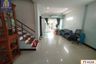 3 Bedroom Townhouse for rent in Saphan Sung, Bangkok
