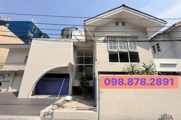 House for rent in Wang Mai, Bangkok near BTS National Stadium