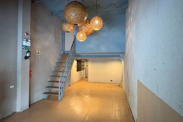 Commercial for rent in Khlong Toei Nuea, Bangkok near BTS Asoke