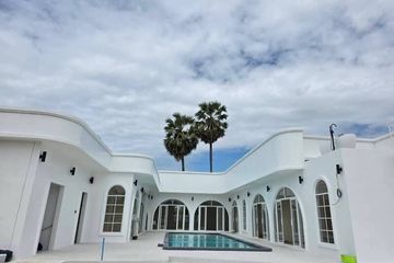 5 Bedroom Villa for sale in Na Jomtien, Chonburi