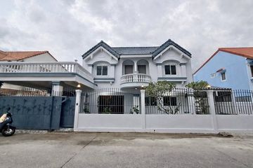 6 Bedroom House for rent in Bang Chak, Bangkok