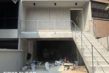 Commercial for rent in Silom, Bangkok near MRT Lumpini