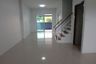 3 Bedroom Townhouse for sale in Khlong Yong, Nakhon Pathom